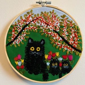 6” Maud Lewis Embroidery piece
